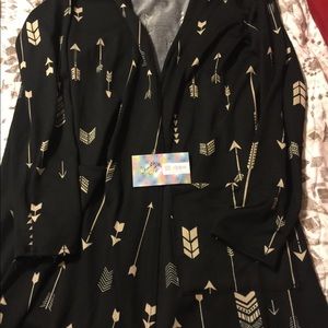 Lularoe medium arrows Sarah